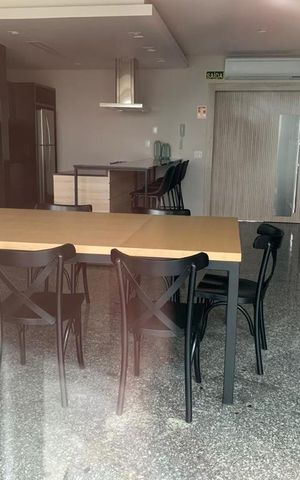 Apartamento à venda com 314m², 5 quartos e 2 vagasÁrea comum - Salão de festas