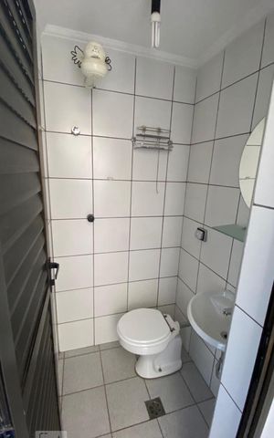 Apartamento à venda com 76m², 2 quartos e 1 vaga Apartamento à venda com 76m², 2 quartos e 1 vagaBanheiro de serviço