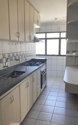 Apartamento à venda com 76m², 2 quartos e 1 vaga Apartamento à venda com 76m², 2 quartos e 1 vagaCozinha