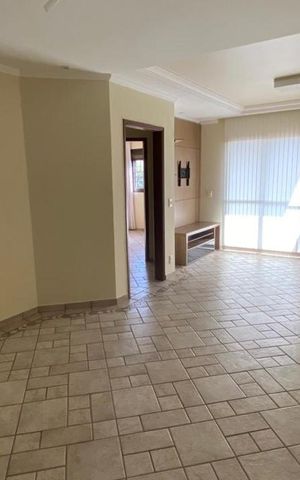 Apartamento à venda com 76m², 2 quartos e 1 vaga Apartamento à venda com 76m², 2 quartos e 1 vagaSala