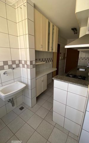Apartamento à venda com 76m², 2 quartos e 1 vaga Apartamento à venda com 76m², 2 quartos e 1 vagaArea de serviço