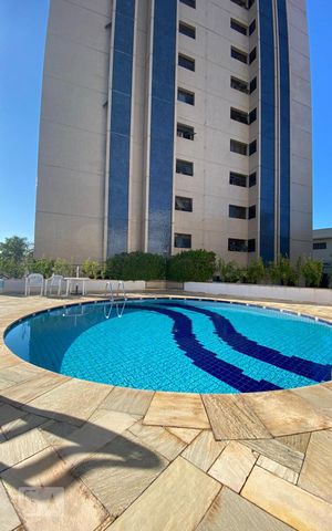 Apartamento à venda com 76m², 2 quartos e 1 vaga Apartamento à venda com 76m², 2 quartos e 1 vagaPiscina