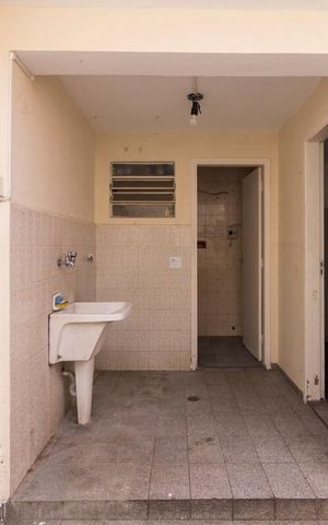 Casa à venda com 155m², 3 quartos e sem vagaÁrea de Serviço