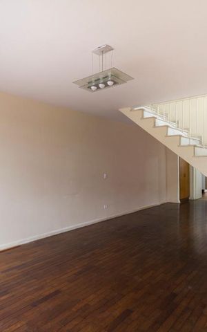 Casa à venda com 155m², 3 quartos e sem vagaSala