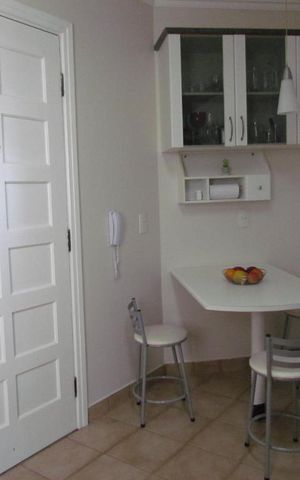 Apartamento para alugar com 118m², 3 quartos e 2 vagas Apartamento para alugar com 118m², 3 quartos e 2 vagasCozinha