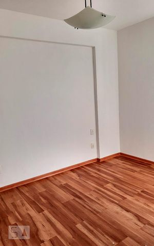 Apartamento à venda com 240m², 3 quartos e 2 vagasQuarto