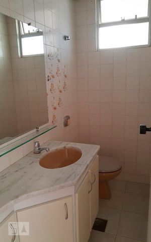 Apartamento à venda com 240m², 3 quartos e 2 vagasBanheiro