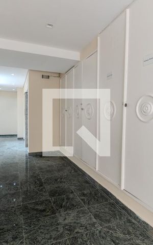 Apartamento à venda com 46m², 1 quarto e sem vaga Apartamento à venda com 46m², 1 quarto e sem vagaHall de entrada