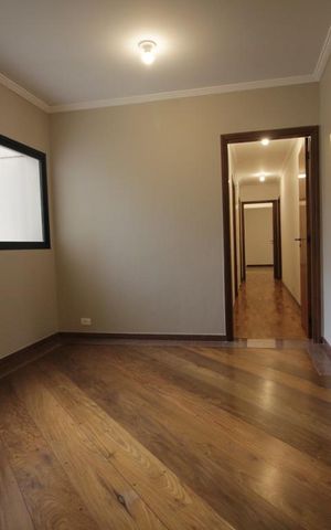 Apartamento à venda com 272m², 5 quartos e 4 vagasCorredor