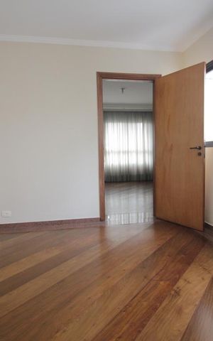 Apartamento à venda com 272m², 5 quartos e 4 vagasCopa