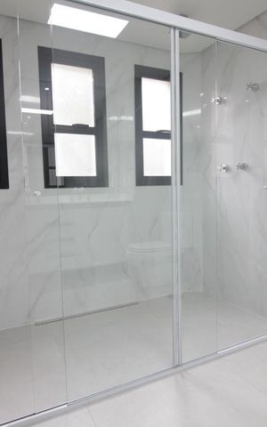 Apartamento à venda com 272m², 5 quartos e 4 vagasBanheiro da suíte 4