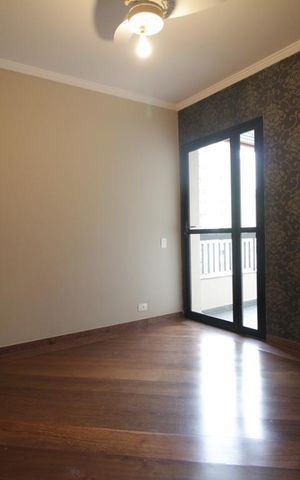 Apartamento à venda com 272m², 5 quartos e 4 vagasQuarto