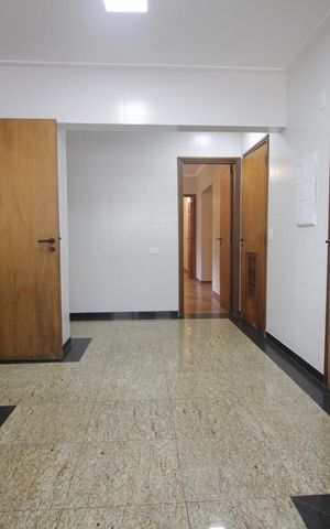 Apartamento à venda com 272m², 5 quartos e 4 vagasCozinha