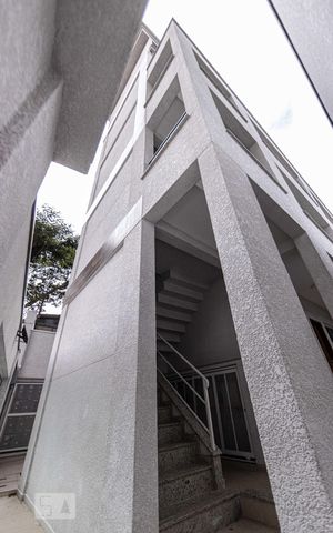 Apartamento à venda com 45m², 2 quartos e sem vaga Apartamento à venda com 45m², 2 quartos e sem vagaFachada