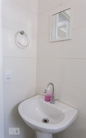 Apartamento à venda com 42m², 2 quartos e sem vagaBanheiro