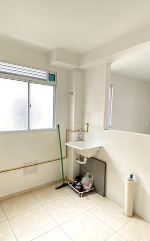 Apartamento à venda com 42m², 2 quartos e 1 vagaCozinha e Área de Serviço