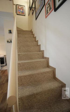 Apartamento para alugar com 58m², 1 quarto e 2 vagasEscadas