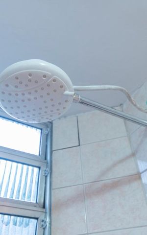 Apartamento à venda com 100m², 2 quartos e 1 vaga Apartamento à venda com 100m², 2 quartos e 1 vagaChuveiro