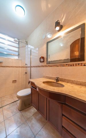 Apartamento à venda com 100m², 2 quartos e 1 vaga Apartamento à venda com 100m², 2 quartos e 1 vagaBanheiro