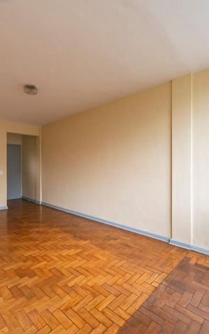 Apartamento à venda com 100m², 2 quartos e 1 vaga Apartamento à venda com 100m², 2 quartos e 1 vagaSala