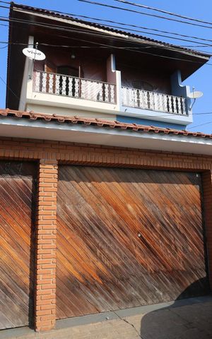 Casa à venda com 186m², 3 quartos e 4 vagasFachada da Casa