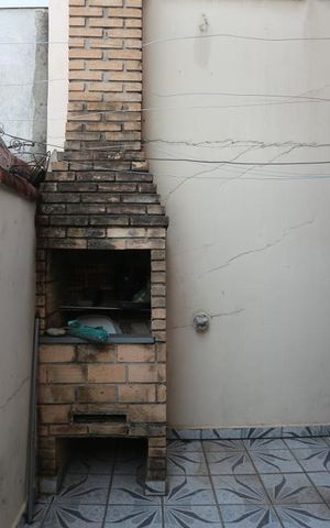 Casa à venda com 186m², 3 quartos e 4 vagasChurrasqueira