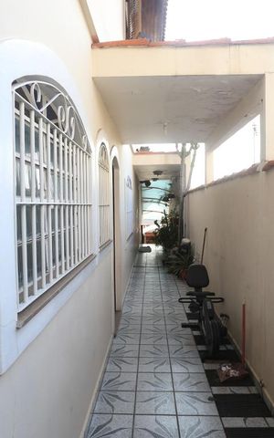 Casa à venda com 186m², 3 quartos e 4 vagasCorredor