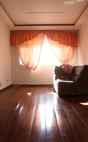 Casa à venda com 186m², 3 quartos e 4 vagasSala