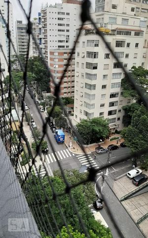 Apartamento à venda com 187m², 4 quartos e 3 vagas Apartamento à venda com 187m², 4 quartos e 3 vagasVista