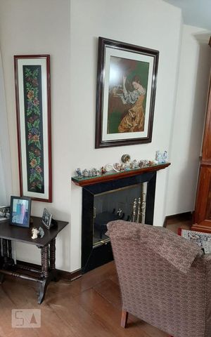 Apartamento à venda com 187m², 4 quartos e 3 vagas Apartamento à venda com 187m², 4 quartos e 3 vagasSala