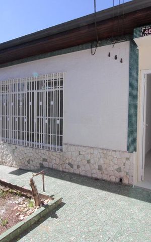 Casa para alugar com 170m², 3 quartos e 5 vagasEntrada