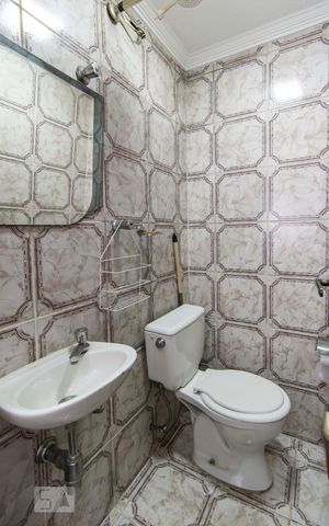 Apartamento à venda com 224m², 4 quartos e 3 vagasBanheiro de Serviço