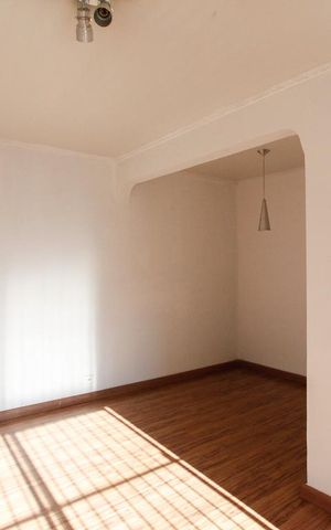 Apartamento para alugar com 96m², 3 quartos e 1 vaga Apartamento para alugar com 96m², 3 quartos e 1 vagaSala