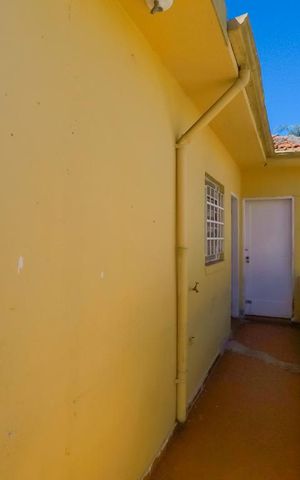 Casa à venda com 80m², 1 quarto e sem vaga