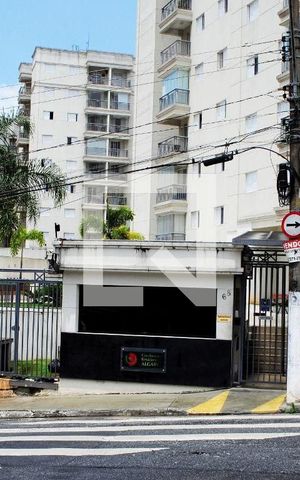 Apartamento à venda com 52m², 2 quartos e 2 vagas Apartamento à venda com 52m², 2 quartos e 2 vagasFachada e portaria