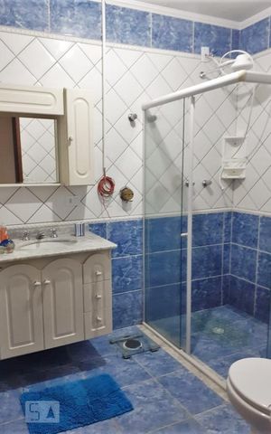 Casa à venda com 174m², 3 quartos e 4 vagas Casa à venda com 174m², 3 quartos e 4 vagasBanheiro