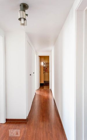 Apartamento à venda com 125m², 3 quartos e sem vaga Apartamento à venda com 125m², 3 quartos e sem vagaCorredor