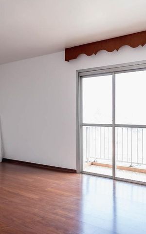 Apartamento à venda com 125m², 3 quartos e sem vaga Apartamento à venda com 125m², 3 quartos e sem vagaSala