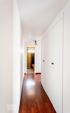 Apartamento à venda com 125m², 3 quartos e sem vaga Apartamento à venda com 125m², 3 quartos e sem vagaCorredor