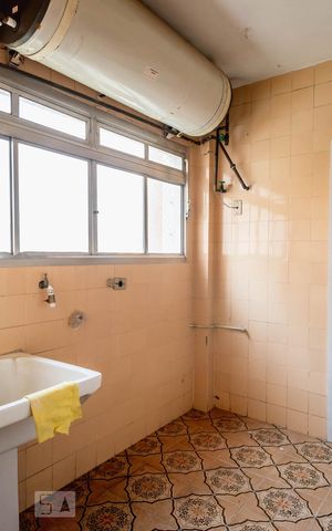 Apartamento à venda com 125m², 3 quartos e sem vaga Apartamento à venda com 125m², 3 quartos e sem vagaÁrea de Serviço