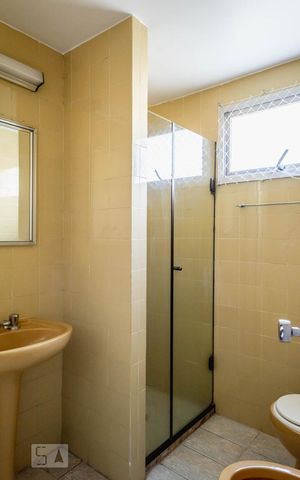 Apartamento à venda com 125m², 3 quartos e sem vaga Apartamento à venda com 125m², 3 quartos e sem vagaBanheiro 1 - Suíte