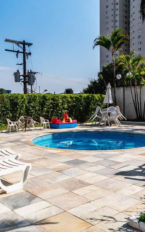 Apartamento à venda com 125m², 3 quartos e sem vaga Apartamento à venda com 125m², 3 quartos e sem vagaÁrea comum - Piscina