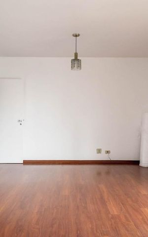 Apartamento à venda com 125m², 3 quartos e sem vaga Apartamento à venda com 125m², 3 quartos e sem vagaSala