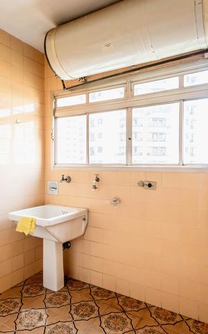 Apartamento à venda com 125m², 3 quartos e sem vaga Apartamento à venda com 125m², 3 quartos e sem vagaÁrea de Serviço
