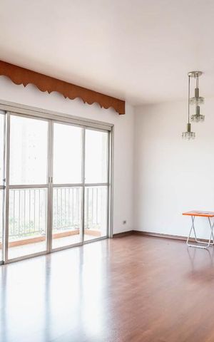 Apartamento à venda com 125m², 3 quartos e sem vaga Apartamento à venda com 125m², 3 quartos e sem vagaSala