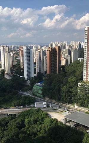 Apartamento à venda com 127m², 3 quartos e 2 vagas Apartamento à venda com 127m², 3 quartos e 2 vagasVista