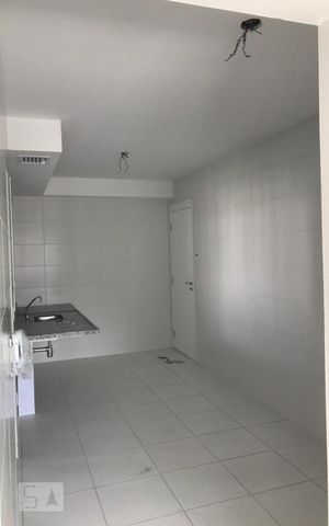 Apartamento à venda com 127m², 3 quartos e 2 vagas Apartamento à venda com 127m², 3 quartos e 2 vagasCozinha
