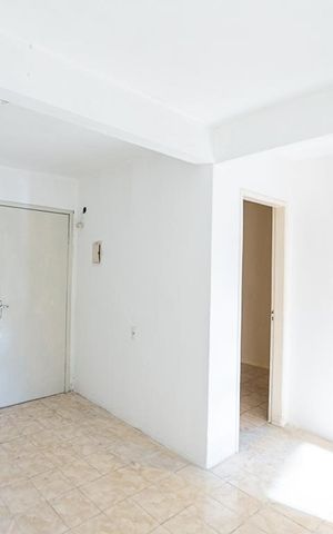 Casa de condomínio à venda com 60m², 2 quartos e sem vaga Casa de condomínio à venda com 60m², 2 quartos e sem vagaSala