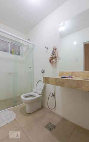 Apartamento para alugar com 68m², 2 quartos e sem vaga Apartamento para alugar com 68m², 2 quartos e sem vagaBanheiro