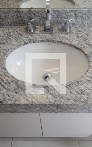 Apartamento para alugar com 147m², 4 quartos e 3 vagasBanheiro Social